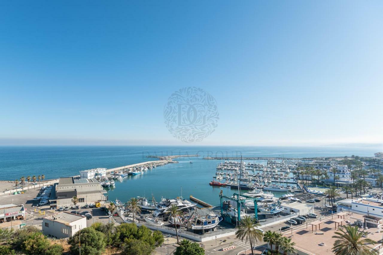 El Faro Beach Apartment By Dahlia Group Estepona Bagian luar foto