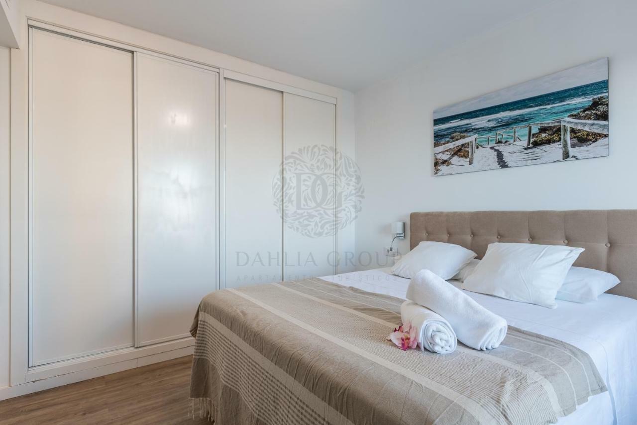 El Faro Beach Apartment By Dahlia Group Estepona Bagian luar foto