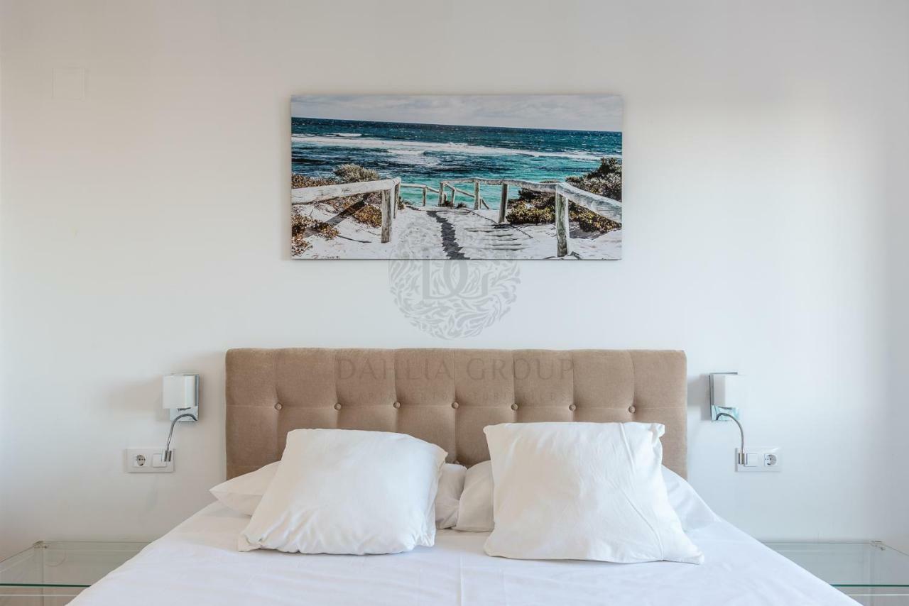 El Faro Beach Apartment By Dahlia Group Estepona Bagian luar foto