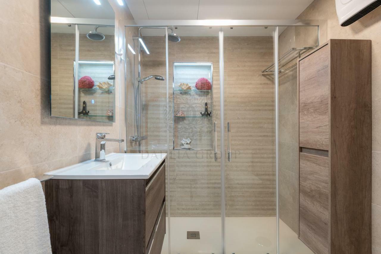 El Faro Beach Apartment By Dahlia Group Estepona Bagian luar foto